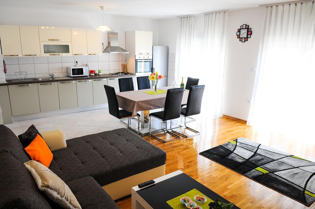 Apartments Rajic スプリト エクステリア 写真